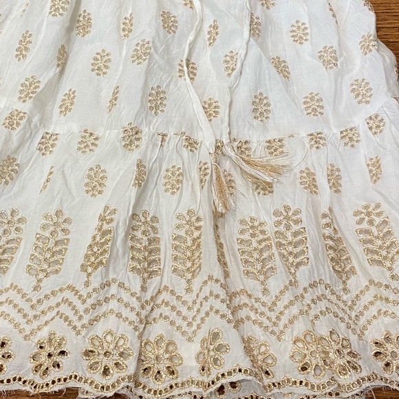 SUR LA PLAGE**White/Gold Flowy Top**One Size $160 - Picture 4 of 6